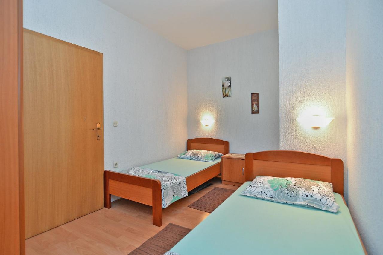 Apartments Vrcevan 811 Medulin Exterior photo