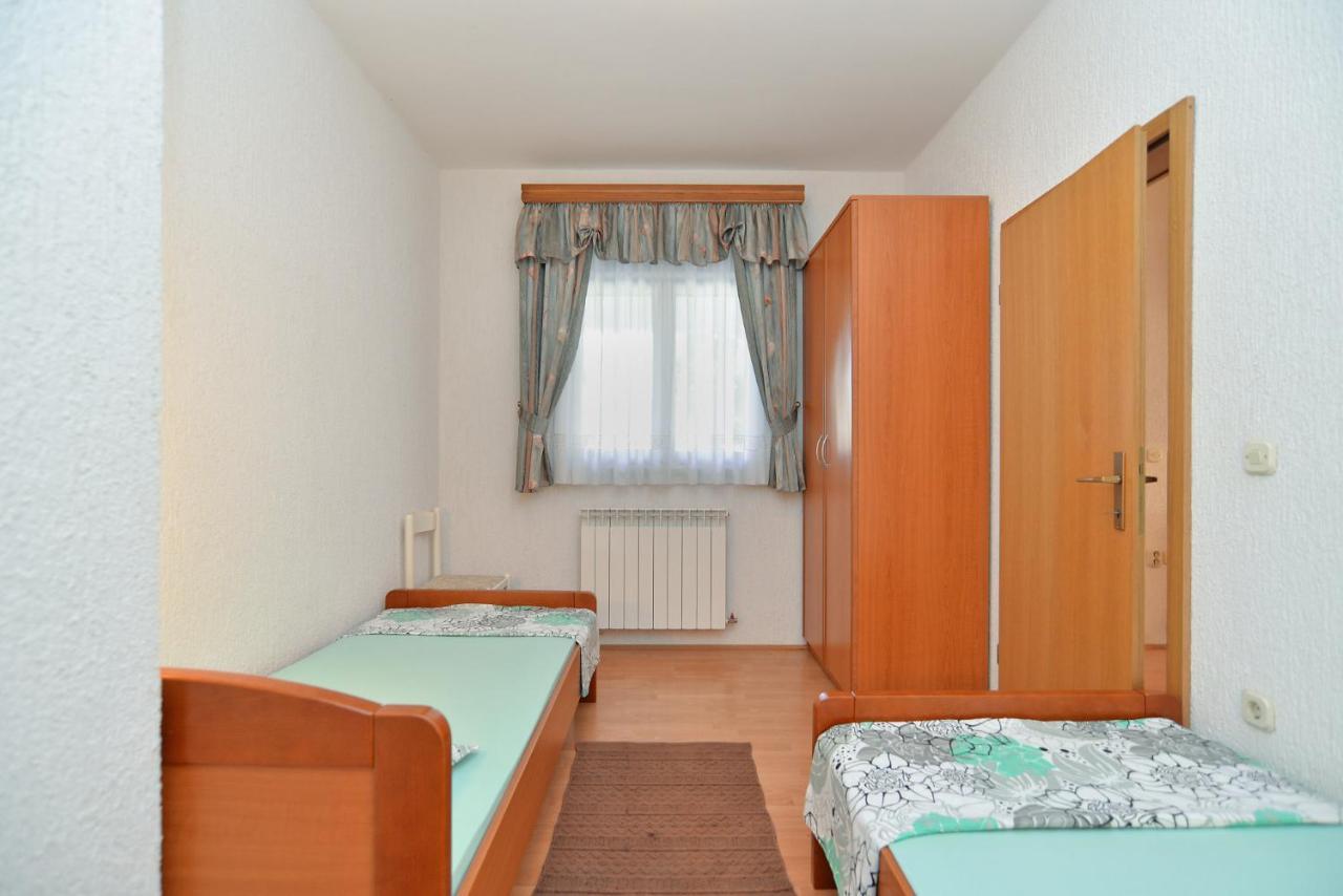 Apartments Vrcevan 811 Medulin Exterior photo